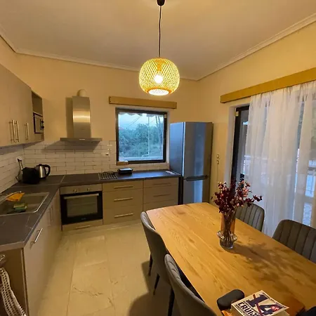 Hébergement de vacances Sfendami House *