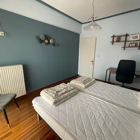 Sfendami House * Sfendamion